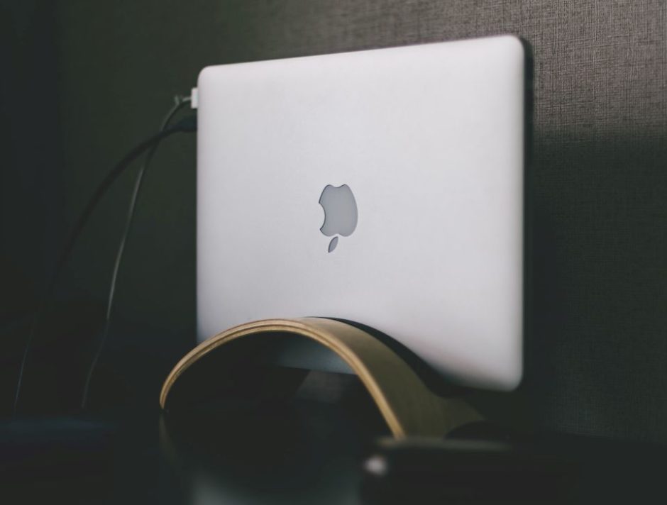 Έχεις MacBook; Σταμάτα Να Το Φορτίζεις Από Θύρες Αριστερά!
